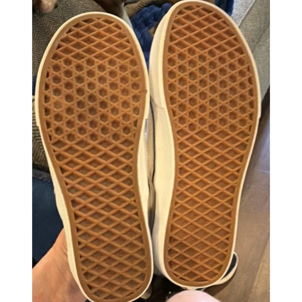 Vans Slip-On Men’s White Canvas Casual Shoes US 6.5 Breathable Rubber Sole